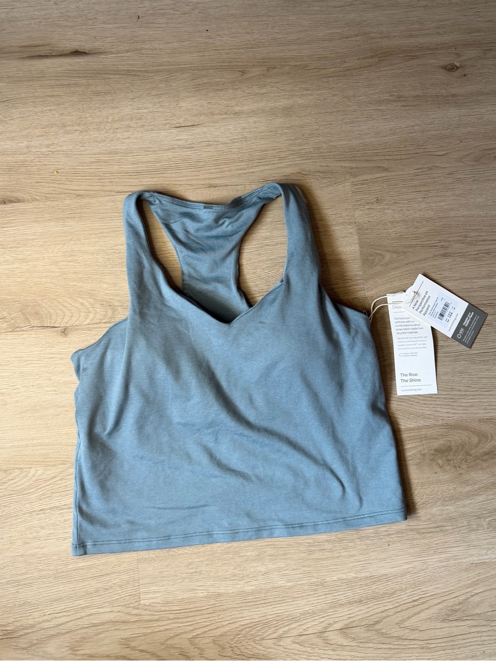 NWT vuori Halo performance crop tank